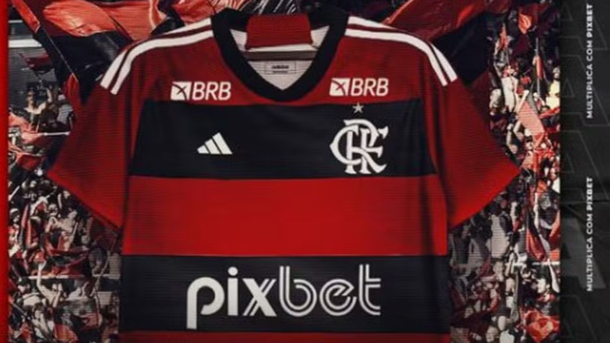 QUE BELEZA! MANTO DO FLAMENGO É APRESENTADO COM NOVO PATROCINADOR MASTER